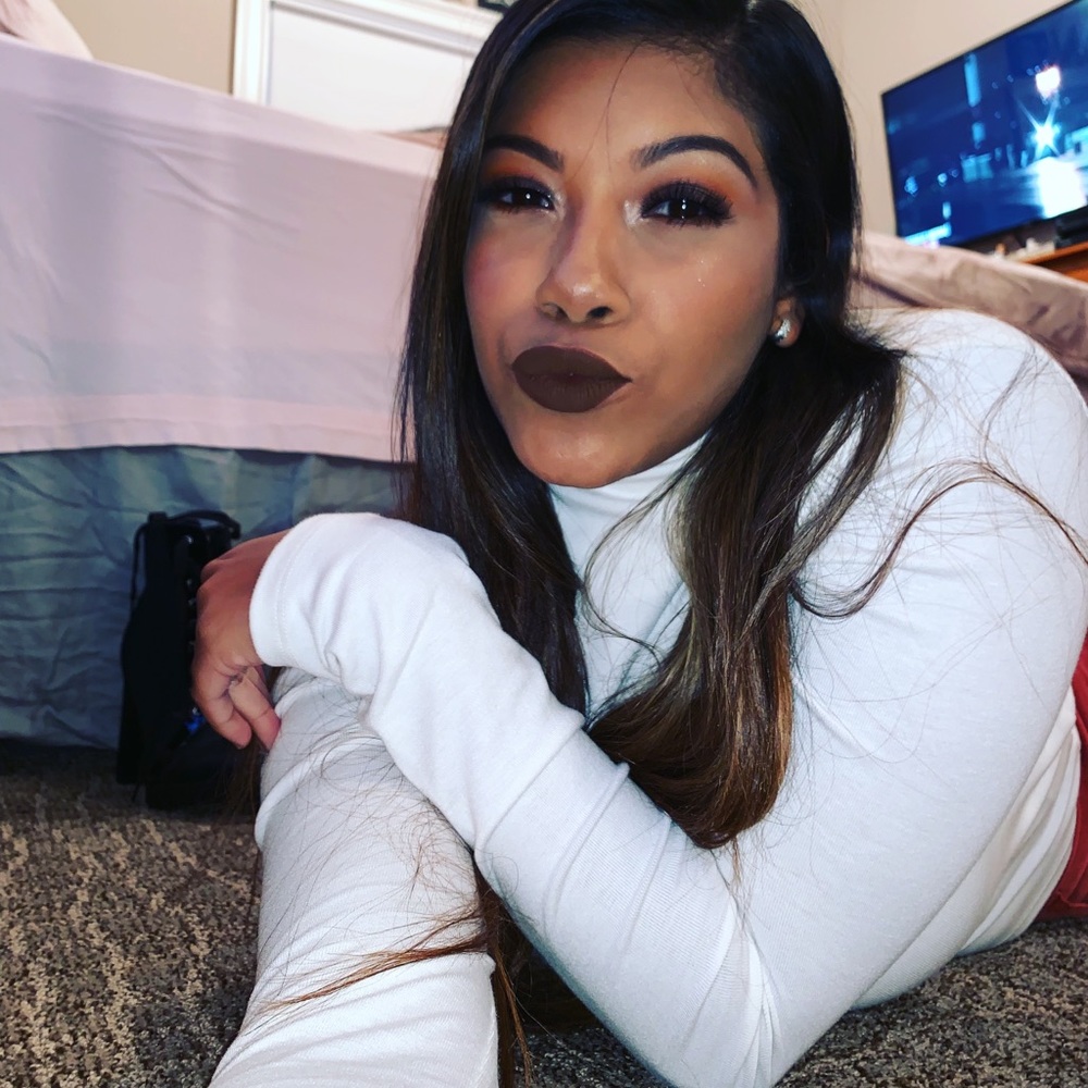 Meet your Posher, Destiny